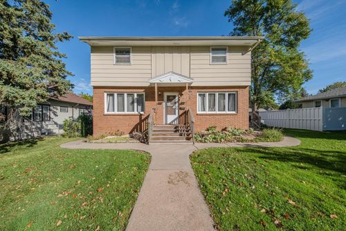 2027 Cottage Ave E, Saint Paul, MN, 55119-3215 | Card Image