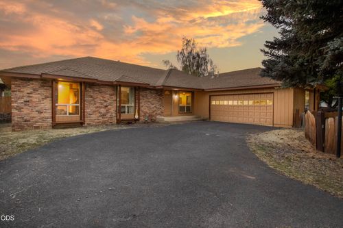 3904 Redondo Way, Klamath Falls, OR, 97603-7723 | Card Image