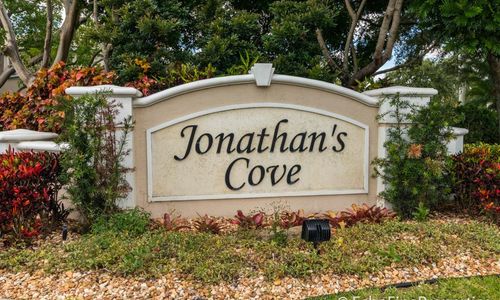 4583 Palmbrooke Cir, West Palm Beach, FL, 33417-7528 | Card Image