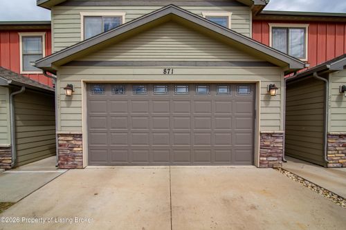 871 E 10th Street, Dickinson, ND, 58601 | Card Image