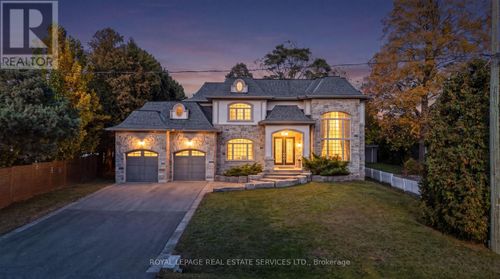 369 Lees Lane, Oakville, ON, L6L4S4 | Card Image