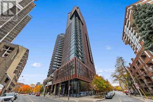 2702-32 Davenport Road, Toronto (Annex), ON, M5R0B5 | Card Image