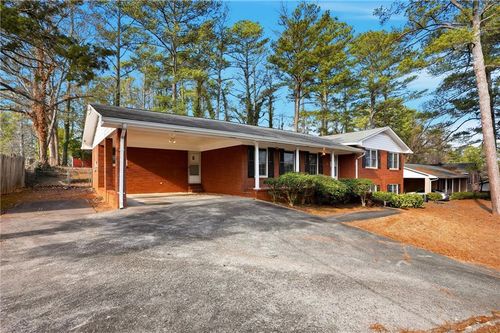 4165 Williamsburg Dr, Atlanta, GA, 30337-4550 | Card Image