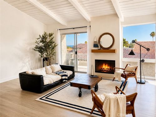 28282 Rey De Copas Ln, Malibu, CA, 90265-4461 | Card Image