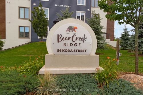 301-54 Koda St, Barrie, ON, L9J0J6 | Card Image