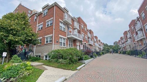 111-37 4 Winds Dr, North York, ON, M3J1K7 | Card Image