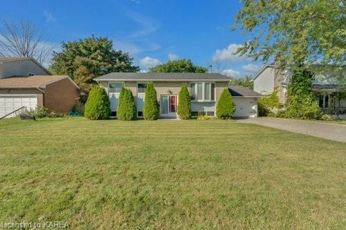 167 Sherman St, Kingston, ON, K7M4G9 | Card Image