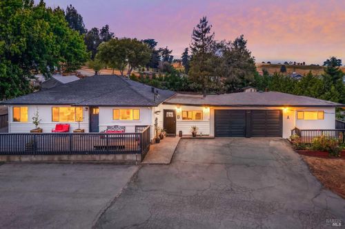 477 Orchard Ln, Penngrove, CA, 94951-9600 | Card Image