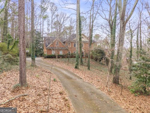 297 Mossy Way Nw, Kennesaw, GA, 30152-5706 | Card Image