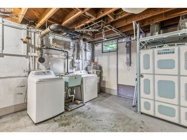 1391 W 5 Th Ave, House other with 3 bedrooms, 1 bathrooms and 1 parking in Eugene OR | Image 23
