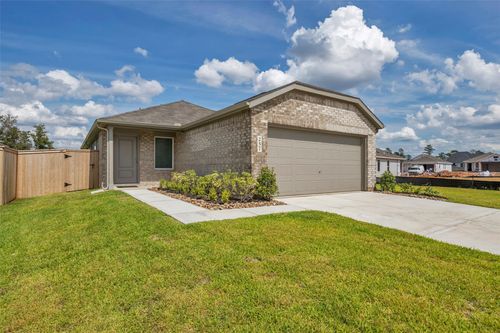 257 Farray Forest Ln, Magnolia, TX, 77354-7433 | Card Image