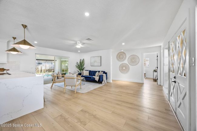 101 Hedgegrove Ave, House other with 3 bedrooms, 2 bathrooms and null parking in Satellite Beach FL | Image 7