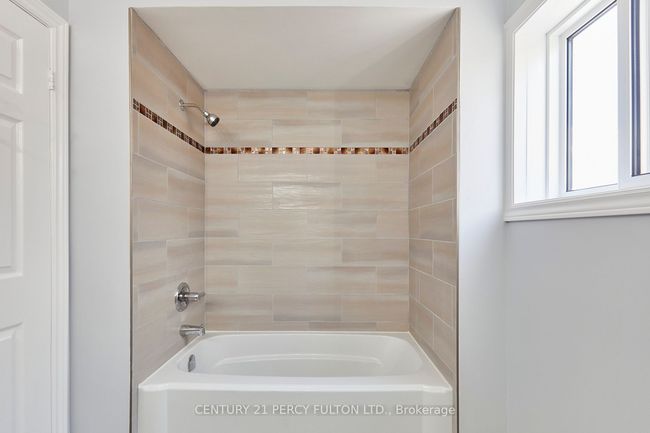 1152 Ashcroft Crt, House other with 4 bedrooms, 3 bathrooms and 4 parking in Oshawa ON | Image 36