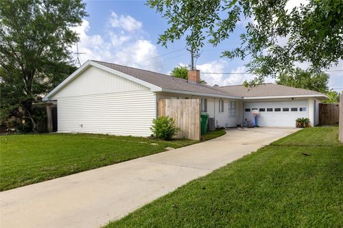 11106 Sagehill Dr, Houston, TX, 77089-3937 | Card Image