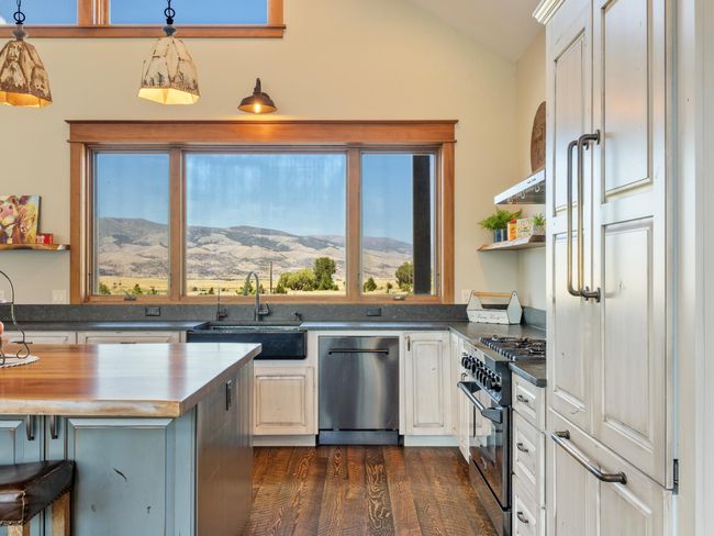 269 Chico Cemetery Rd, House other with 5 bedrooms, 4 bathrooms and null parking in Pray MT | Image 16