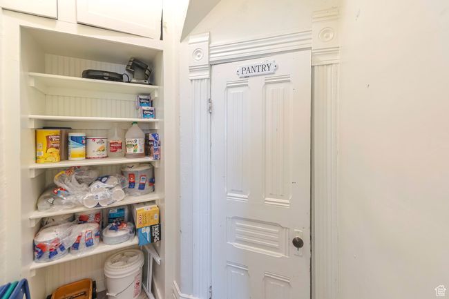 View of pantry | Image 40