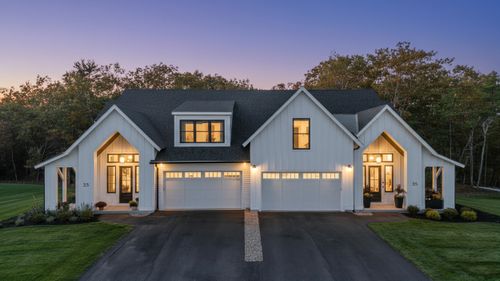 41 Trails Edge Rd, Windham, NH, 03087-8106 | Card Image