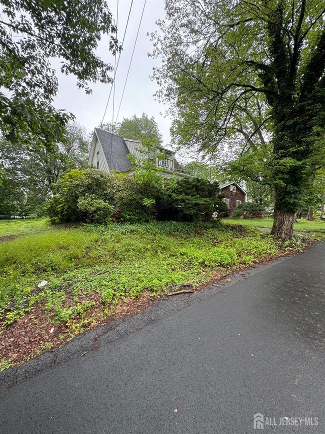 133 Harding Ave, House other with 2 bedrooms, 1 bathrooms and null parking in Edison NJ | Image 6