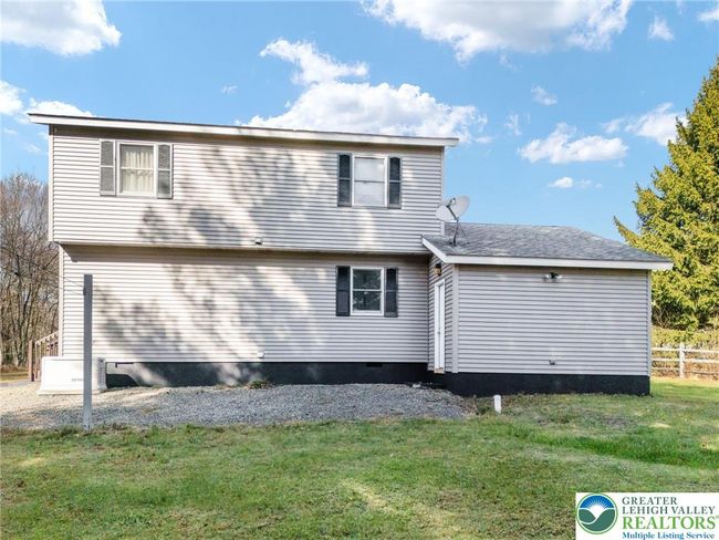 64 Autumn Ln, House other with 3 bedrooms, 2 bathrooms and null parking in Jim Thorpe PA | Image 16
