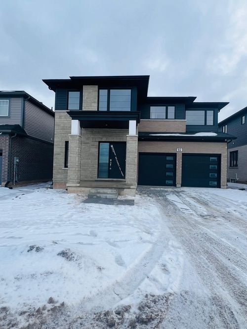 92 Acacia Rd Road, Pelham, ON, L3B5N5 | Card Image
