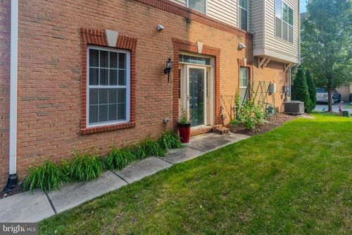 22551 Cambridgeport Sq, ASHBURN, VA, 20148-6608 | Card Image