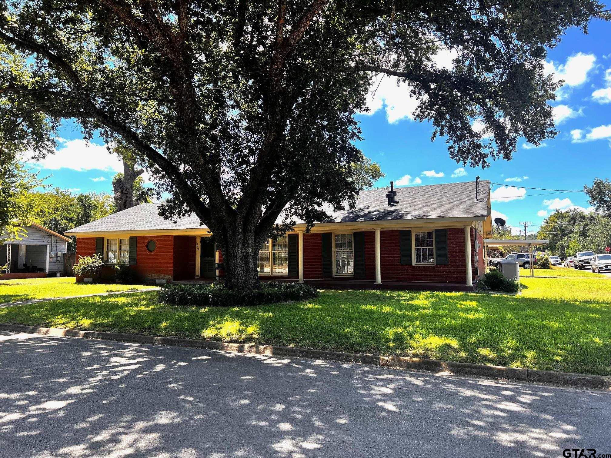 Tyler St, Jacksonville, TX 75766