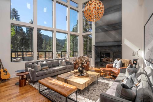 700 Olympic Valley Rd, Olympic Valley, CA, 96146-1024 | Card Image