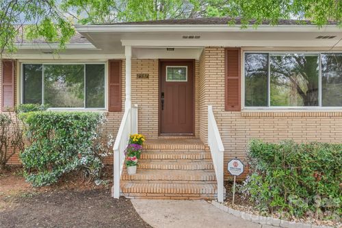 7537 Monroe Rd, Charlotte, NC, 28212-7107 | Card Image