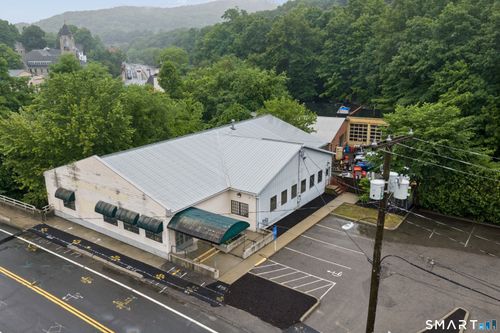 1 Lake St, Winsted, CT, 06098-1409 | Card Image