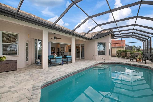 Pool, lanai | Image 37