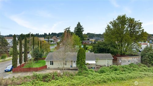 320 S 4th St, Elma, WA, 98541-9354 | Card Image