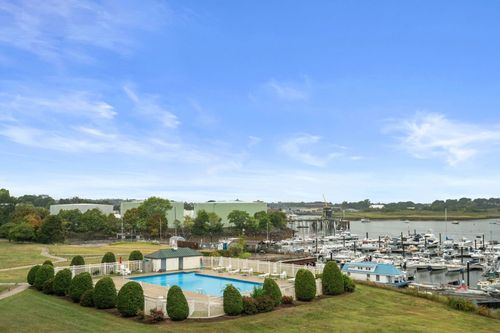409-200 Cove Way, Quincy, MA, 02169-5861 | Card Image