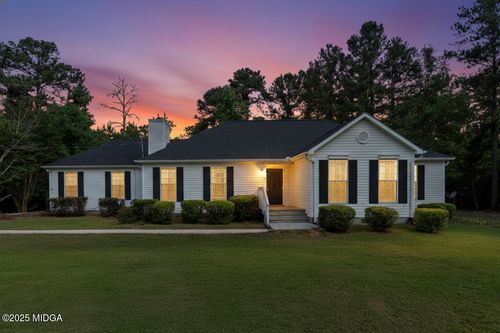 194 Welker Cir, Macon, GA, 31211-6648 | Card Image