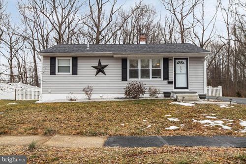 404 Tamara Cir, NEWARK, DE, 19711-6931 | Card Image