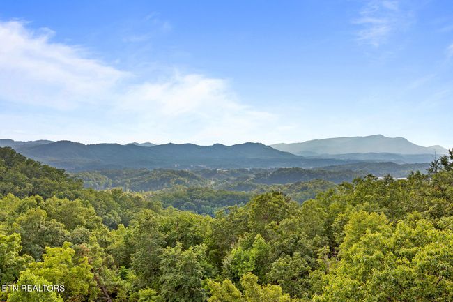 1851 Starr St, House other with 2 bedrooms, 2 bathrooms and null parking in Sevierville TN | Image 14