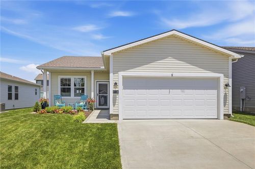 27116 E Sycamore St, Lee's Summit, MO, 64086-8494 | Card Image