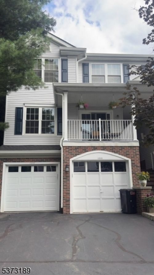 1001 Worthington Ct, Denville, NJ, 07834-3439 | Card Image
