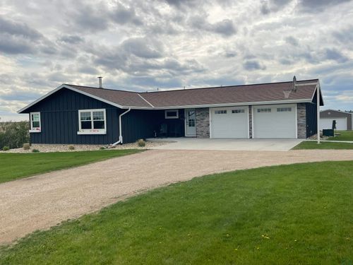 3009 Roosevelt Ave, Sanborn, IA, 51248-7480 | Card Image