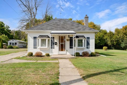 28 Wiltse St E, Athens, ON, K0E1B0 | Card Image