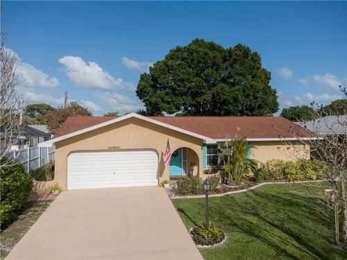 316 19th Ave, Vero Beach, FL, 32962-2740 | Card Image