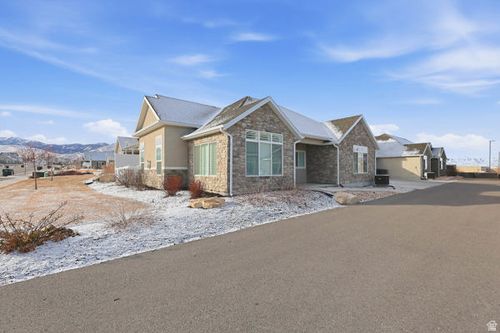 a-931 N Brook Ave, Tooele, UT, 84074-1968 | Card Image