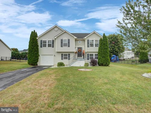 71-2858 Galaxy Dr, Chambersburg, PA, 17202-7064 | Card Image