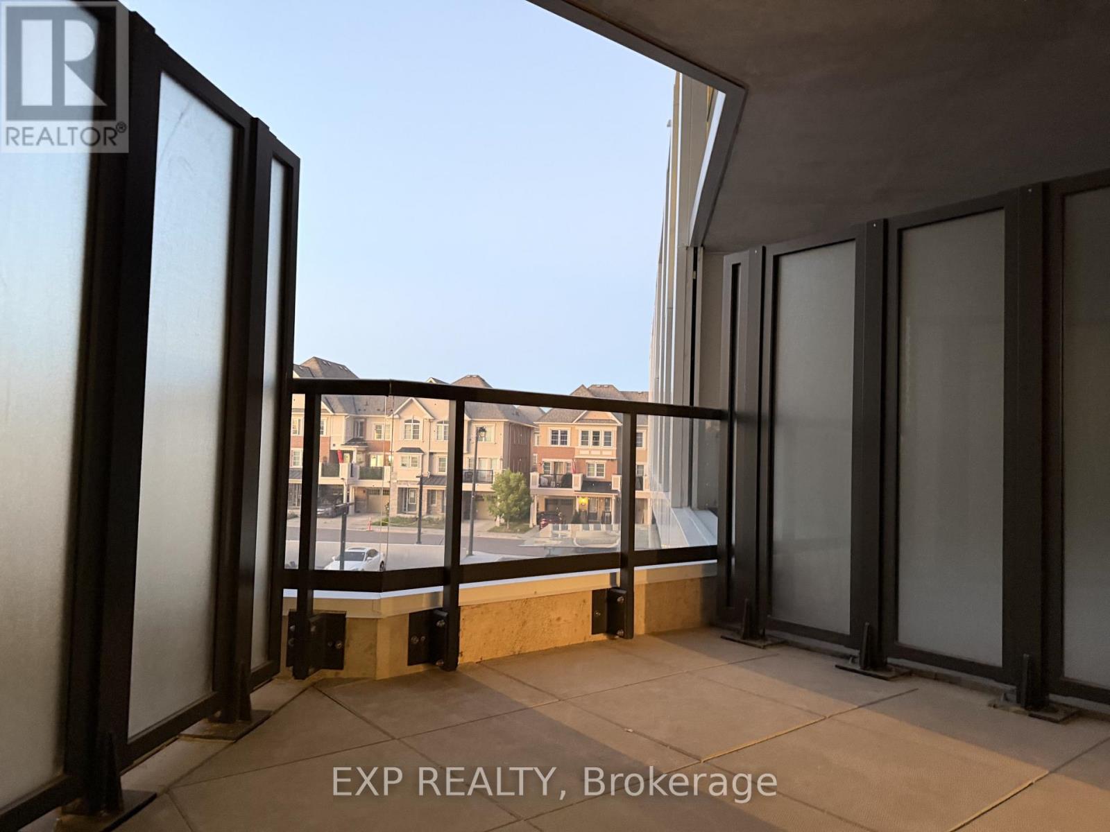 Residential Lease in Toronto (Clairlea-Birchmount)