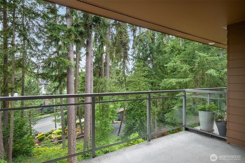 e304-22910 90th Ave W, Edmonds, WA, 98026-9416 | Card Image