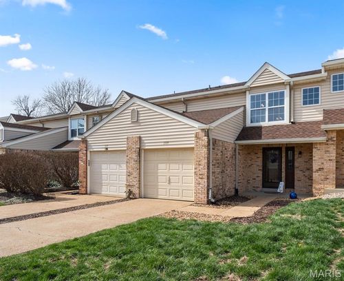 2319 Sandalwood Creek Ct, Wildwood, MO, 63038-1548 | Card Image