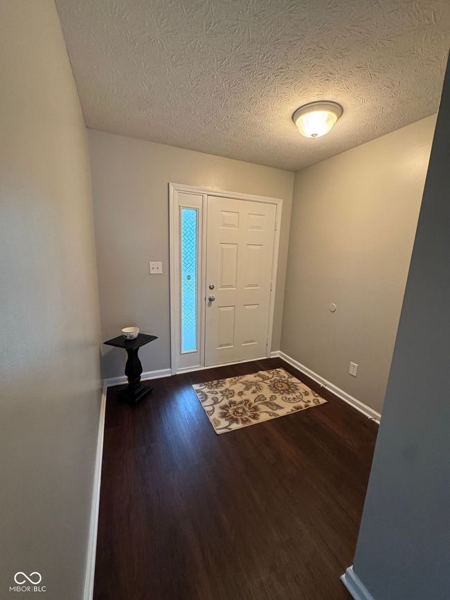 Entry | Image 4