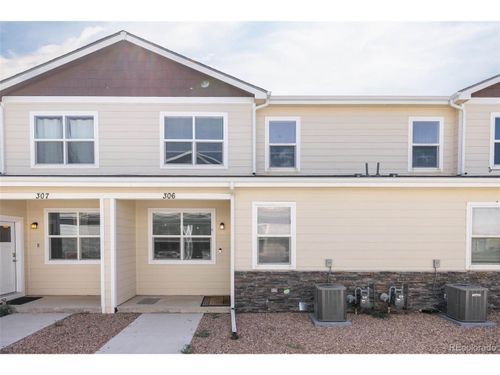306 S 4th Ct, Deer Trail, CO, 80105-8144 | Card Image