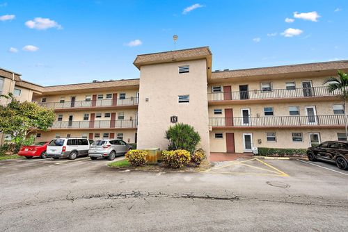 apt-204-701 Lori Dr, Palm Springs, FL, 33461-7102 | Card Image