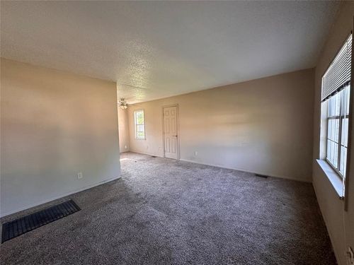 2305 Doris Ave, Del City, OK, 73115-3260 | Card Image