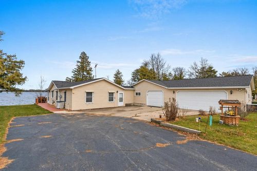 W6220 Crescent Lane, Lake, WI, 54114 | Card Image